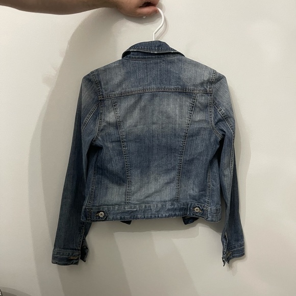 Fitted jean jacket - Picture 2 of 4